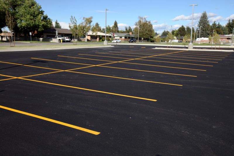 Commercial Parking Lot Sealing in Sarasota, FL